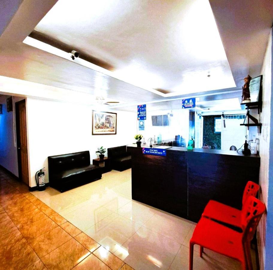 Makati Poblacion Hotel Mandaluyong Екстериор снимка
